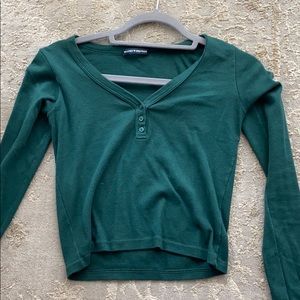 Green long sleeve top